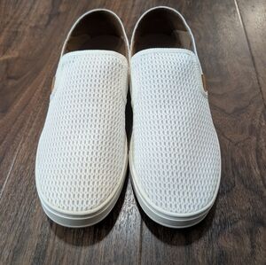 Olukai 9.5/39.5 Womens White Slip-On Mesh Sneakers